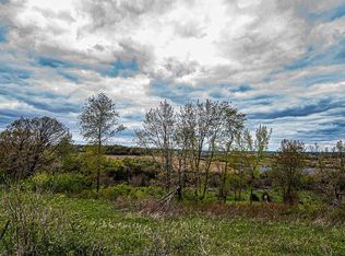 Humke Rd, Dubuque, IA 52002