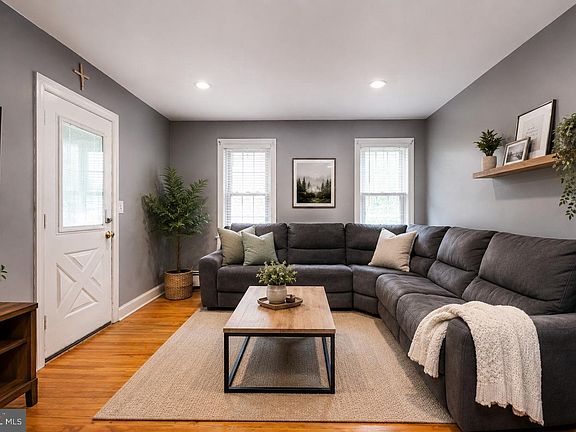 5th image of 1014 Bedford Ave