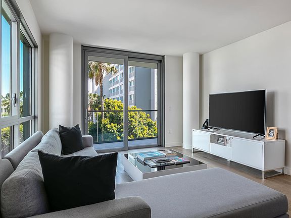 4th image of 1755 Ocean Ave APT 506
