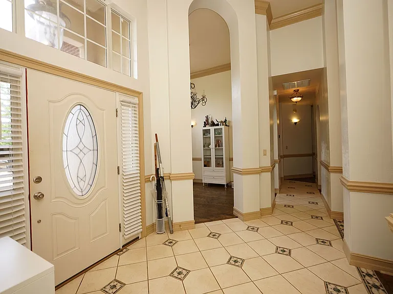 428 Riverchase Blvd — Photo 6