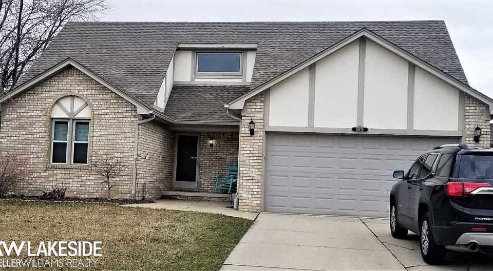 1st image of 26179 Woodland Dr