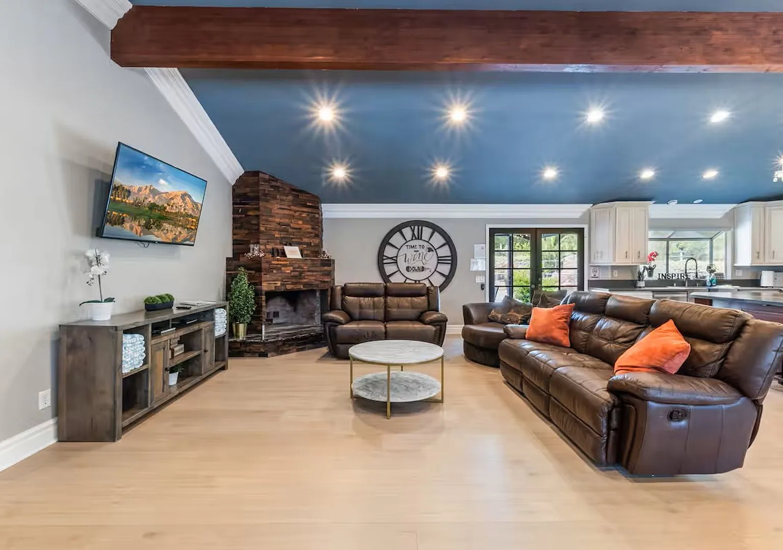 Temecula Wine Country Estate | Luxury 4BR Retreat with Pool, Vineyard Views & Entertainment Grounds — Photo 4