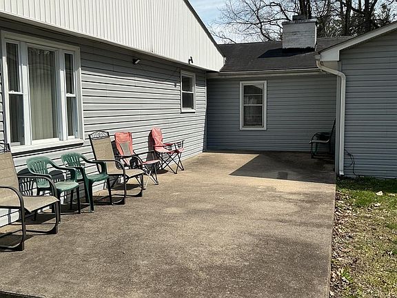 5th image of 1009 Jones Ave