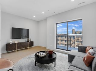 4102 N Sheridan Rd #306, Chicago, IL 60613