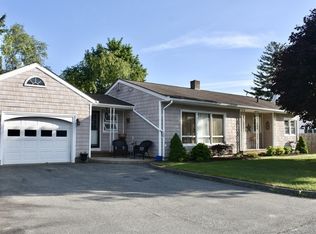 7 Nicholas St, Fairhaven, MA 02719