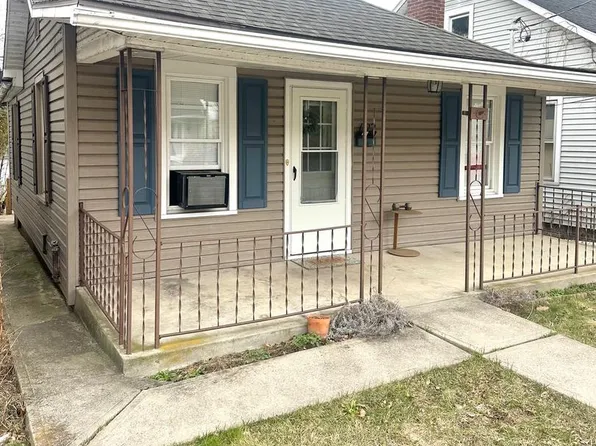 622 W 5th St, Lewistown, PA 17044