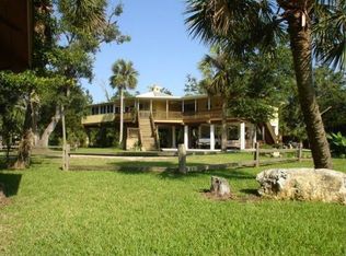 62 Sylvania Ave, Saint Marks, FL 32355