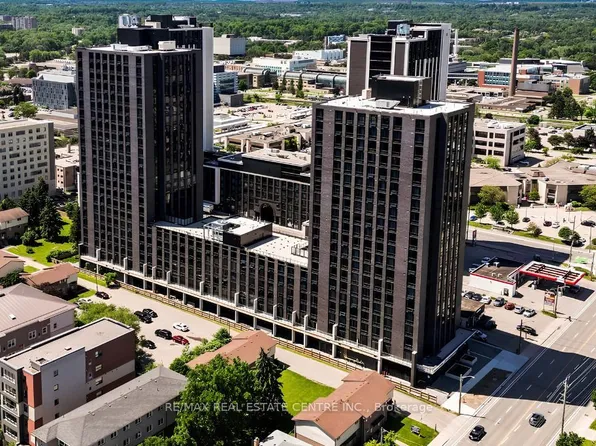 145 Columbia St W #611, Waterloo, ON N2L 0K7