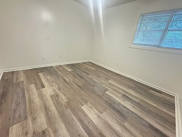 5038 Wellborn Dr — Photo 6