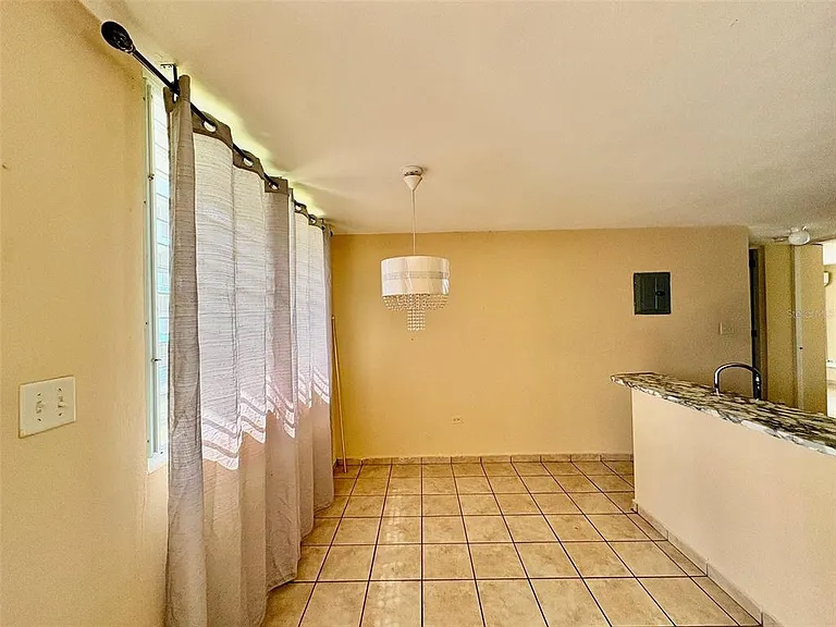 1 Vergel #R-202 — Photo 3