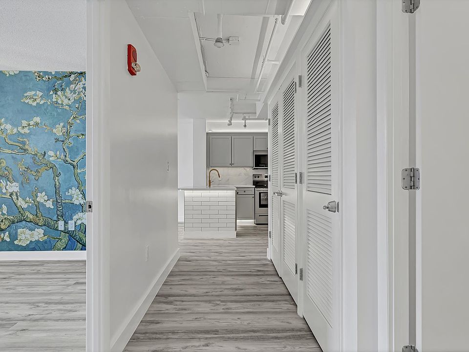 1st image of 1150 K St NW APT 1110