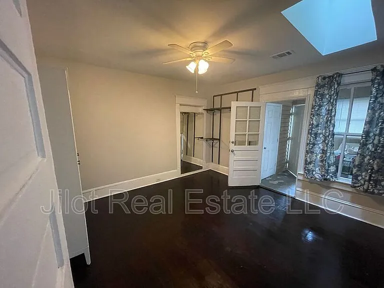 1082 Center St NW #A — Photo 8