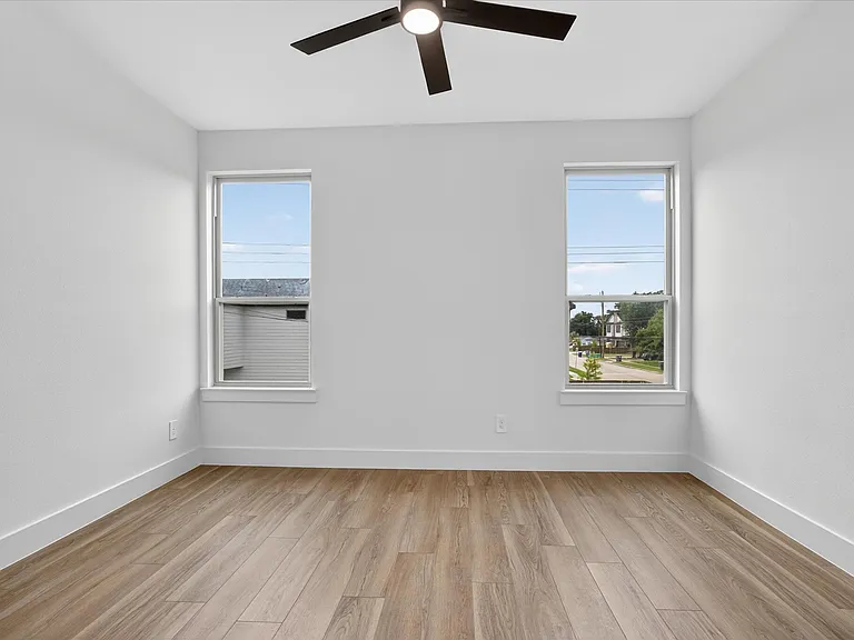 1702 Chattanooga Pl — Photo 24