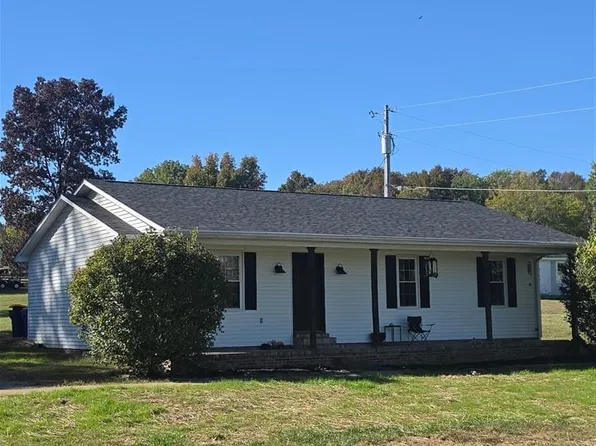 135 Martins Ln, Auburn, KY 42206