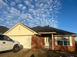 6305 Parkfront Dr, Fort Smith, AR 72916