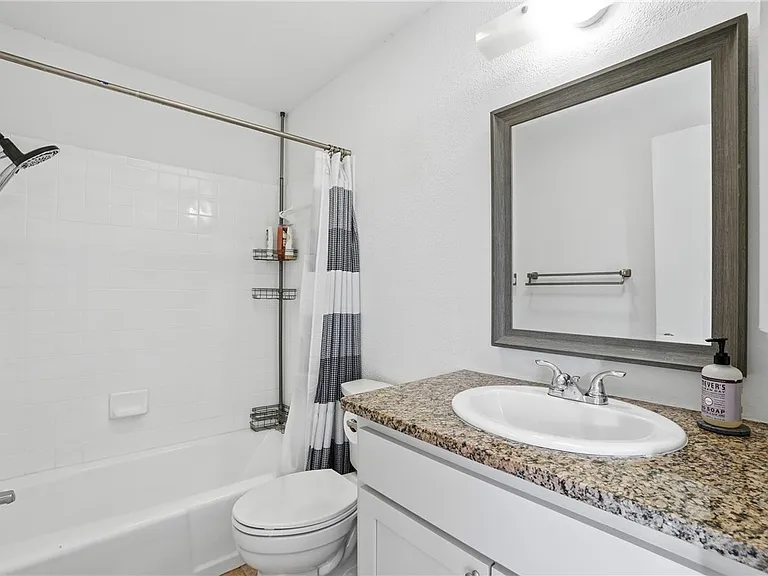 10 Dogwood Dr — Photo 15