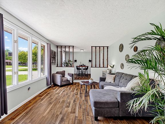 4th image of 5312 Larita Ln