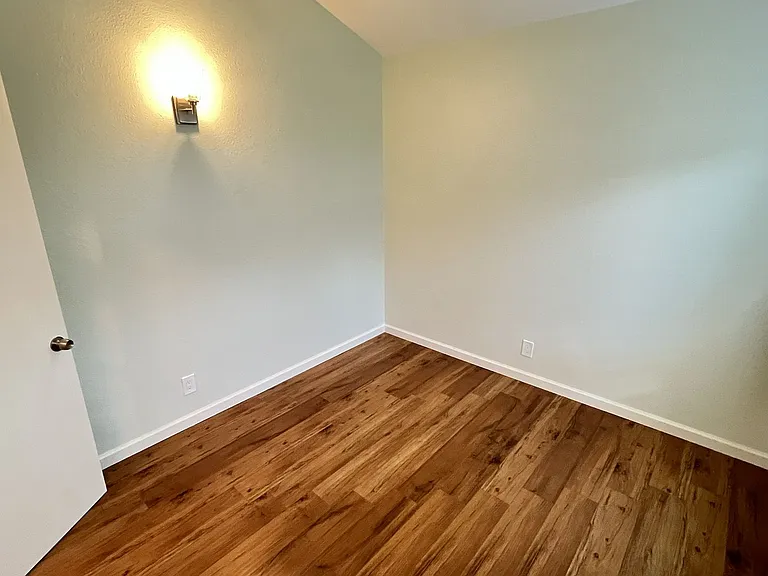 1910 W Palmyra Ave #92 — Photo 11