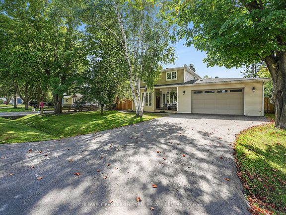 2nd image of 205 Sunset Cres