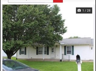 101 Cameron Ct, Vandalia, MO 63382