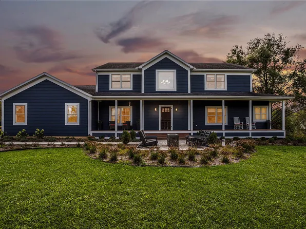 1928 E Warren Woods Rd, Buchanan, MI 49107