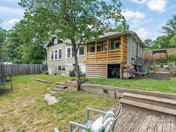 15 Craig Cir, Asheville, NC 28805