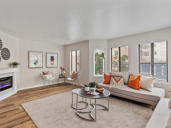 3rd image of 451 Union St APT 3