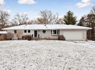 7721 Ridgeway Rd, Golden Valley, MN 55426