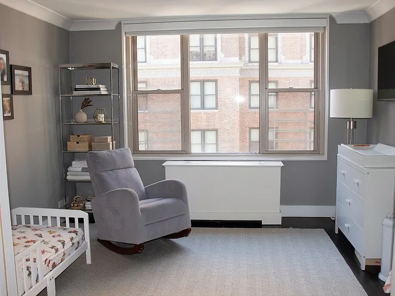 137 E 36th St #10GH — Photo 7