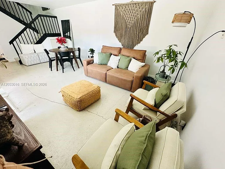 2601 Garden Ct — Photo 5