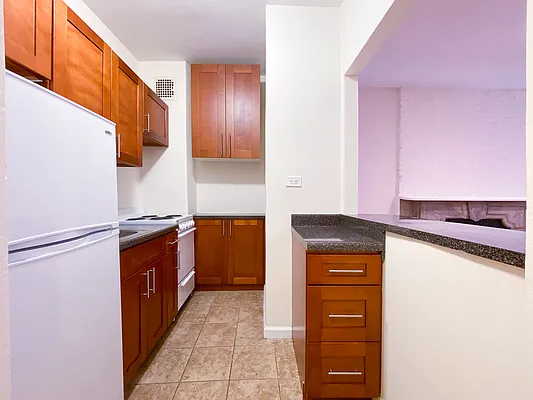 Rented by Compass | media 14