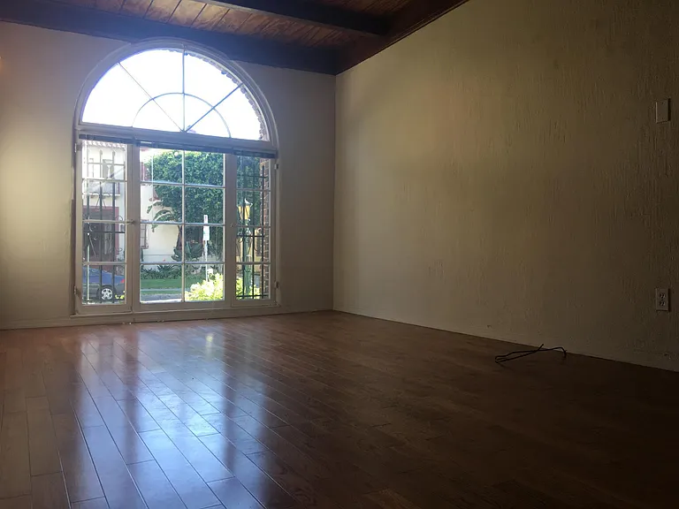 359 S Cochran Ave #9-103 — Photo 7