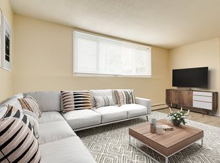 Fernwood Apartments, Edmonton, AB T5B 2N4