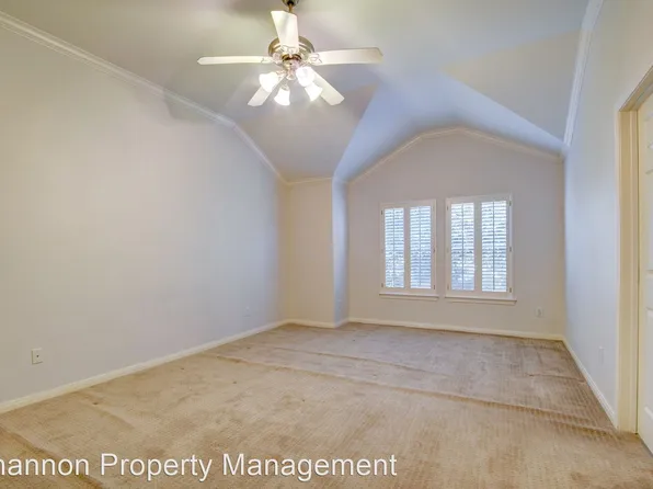 1631 Sutton St, Houston, TX 77006