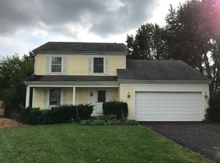 10 Crows Nest Ct, Grayslake, IL 60030