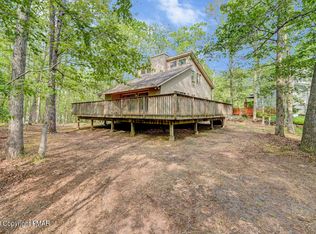 3113 Yorke Ct, Bushkill, PA 18324