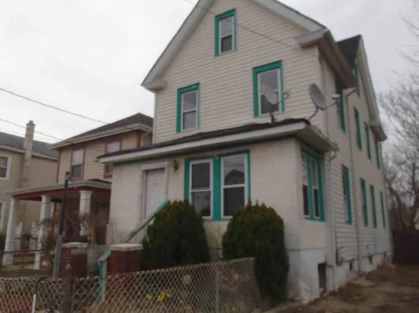 212 N 1st St, Pleasantville, NJ 08232