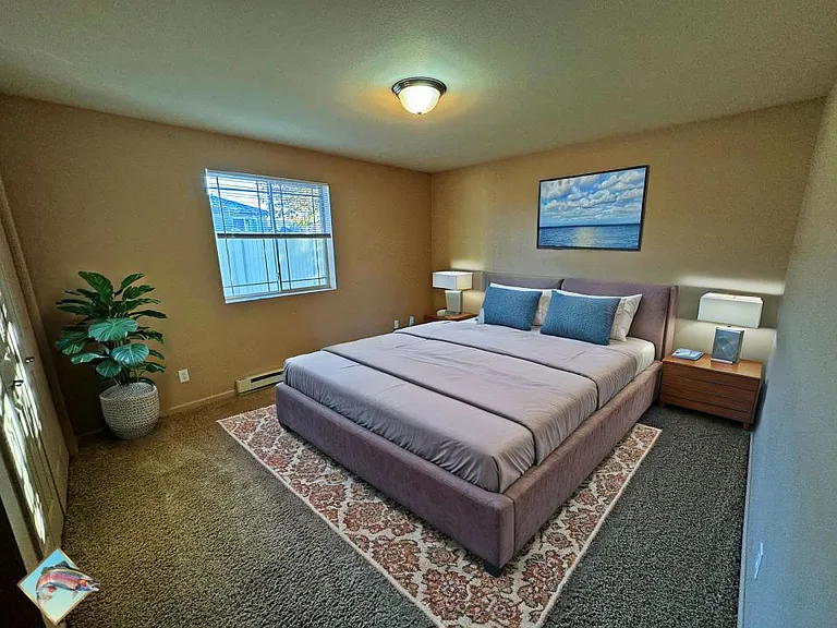 611 Samuel Ct #SEE DESCRIPTION — Photo 4