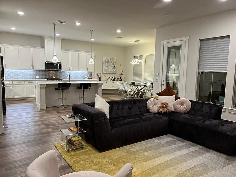 635 Verrine Way — Photo 10