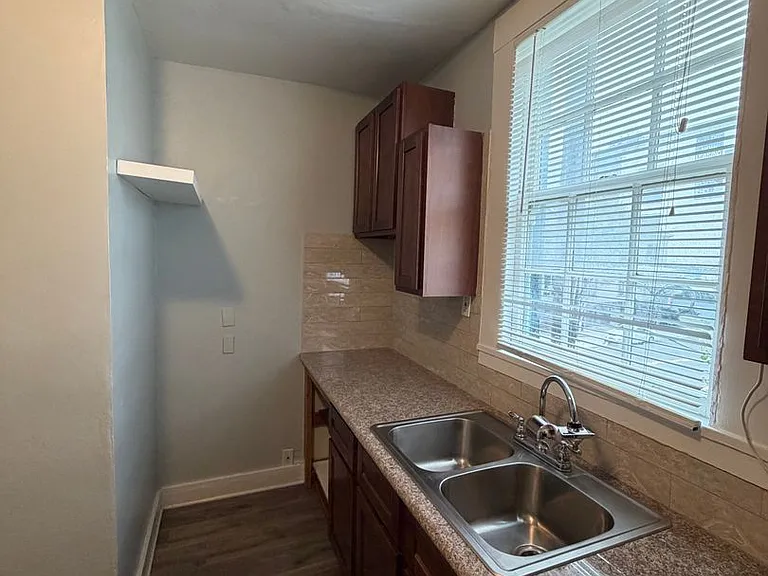 2346 Valdez St — Photo 18