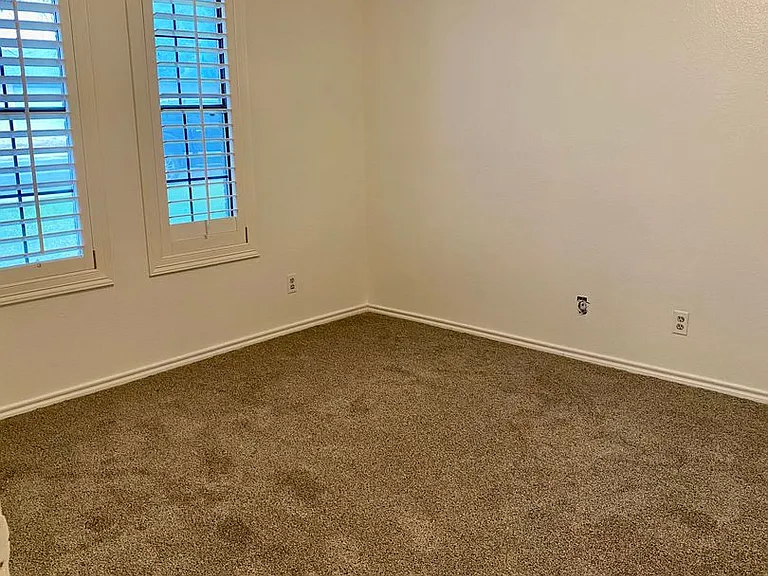 6408 Dunbar Dr — Photo 7