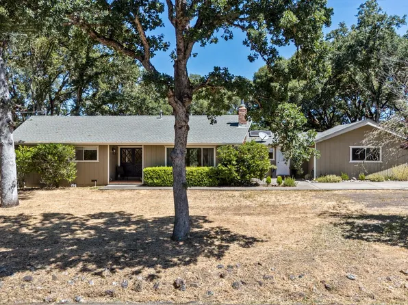 1620 Deerwood Drive, Ukiah, CA 95482
