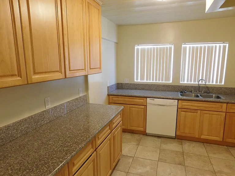 1250 E Villa St — Photo 9