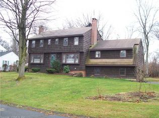 15 Foxglove Ln, Windsor, CT 06095
