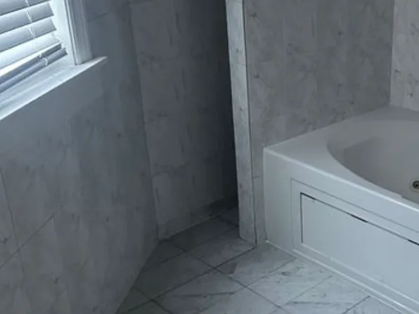 1643 N Whipple St #2, Chicago, IL 60647