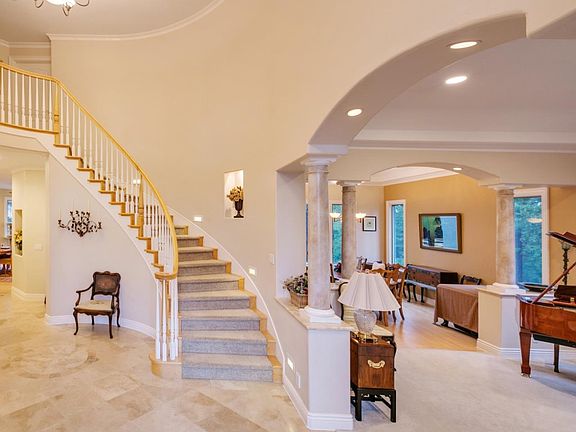 4th image of 633 Lassen Park Ct