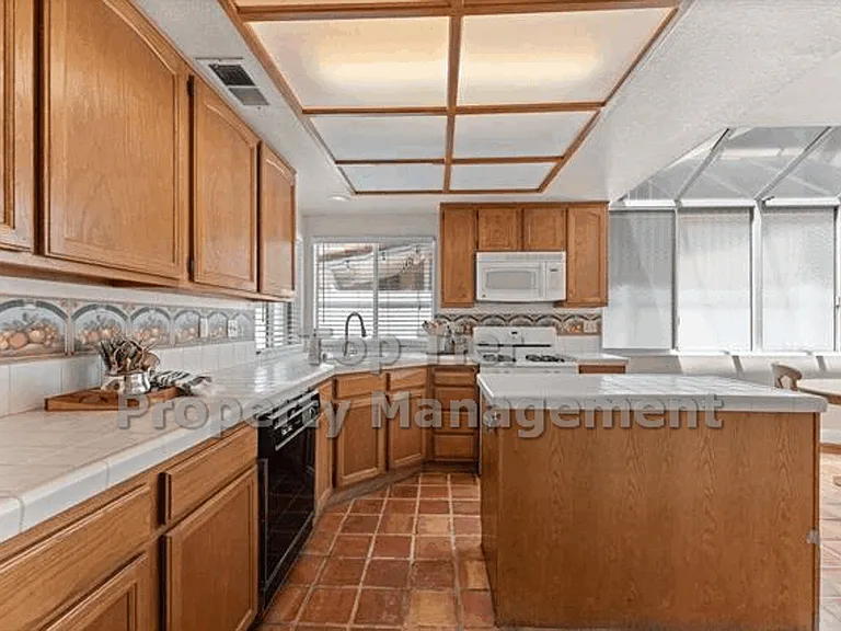 41924 Avenida Vista Ladera — Photo 3