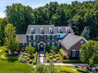 50693 Chesapeake Dr, Novi, MI