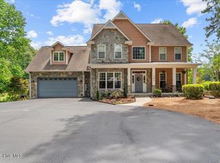 101 Vanore Rd, West End, NC 27376