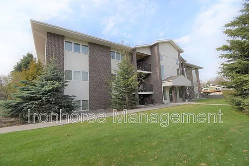 813 W Villard St #73 Photo 1